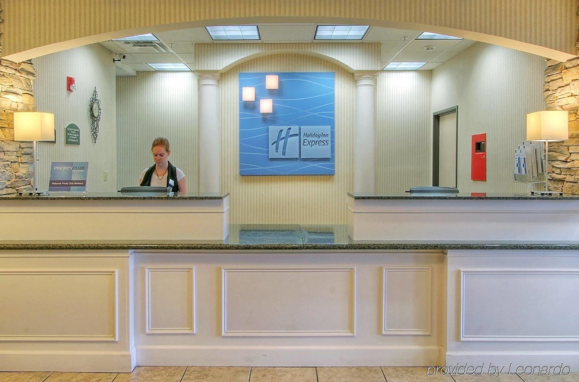 Holiday Inn Express & Suites Portales By Ihg Exterior foto