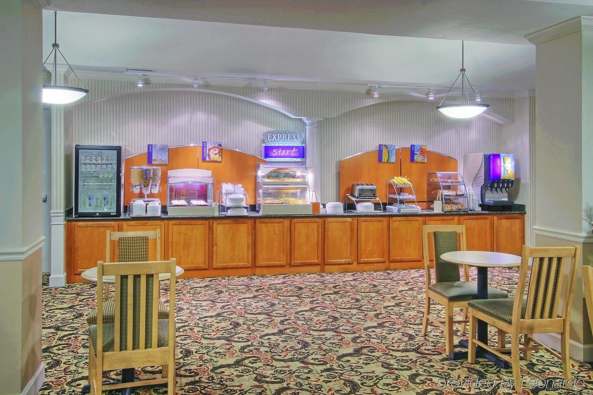 Holiday Inn Express & Suites Portales By Ihg Exterior foto